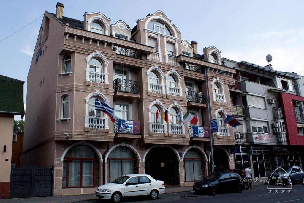 Vila Ile De France Novi Sad Exterior photo