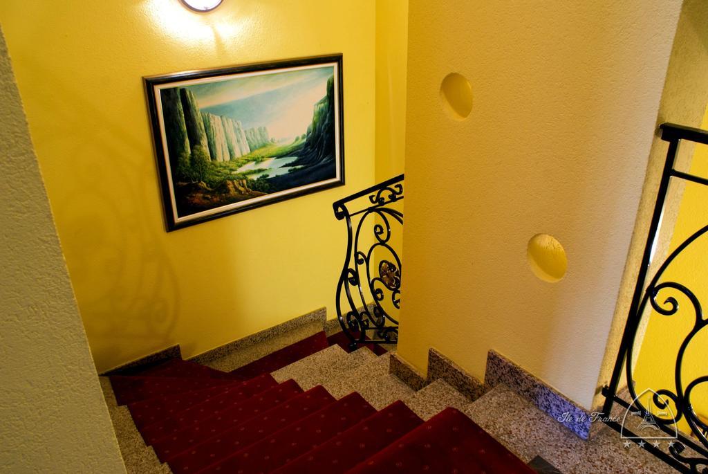 Vila Ile De France Novi Sad Exterior photo