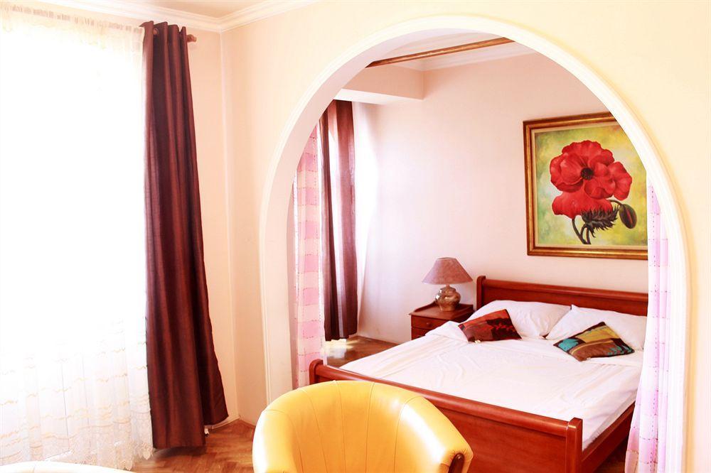Vila Ile De France Novi Sad Room photo